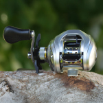 Baitcast Daiwa 25 Aird 80