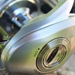 Baitcast Daiwa 25 Aird 80