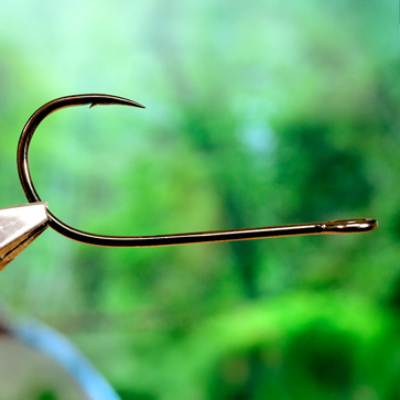 Spinning hooks